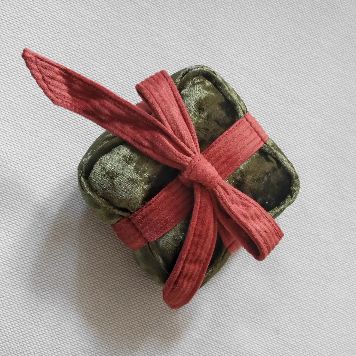 Lambwolf Collective - Holiday Box Groen